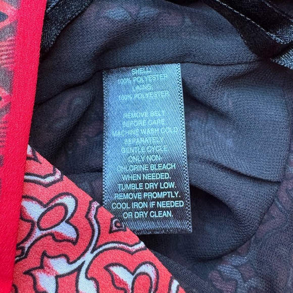 NWT WHITE HOUSE BLACK MARKET Labyrinth Dress XS - Picture 10 of 10